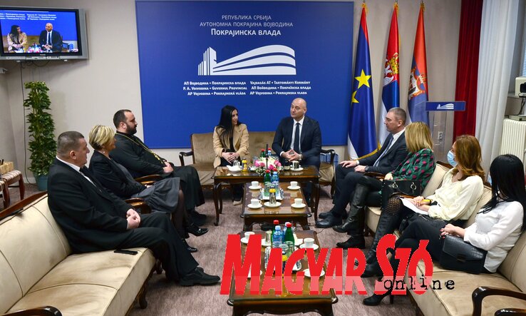 Középen Mirjana Putica és Nenad Ivanišević (Fotó: Dávid Csilla)