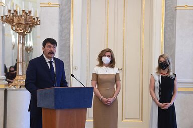 Áder János, Herczegh Anita és Ürge-Vorsatz Diána (Fotó: MTI)