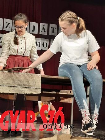 Részlet a Mosolycsalók előadásból Részlet a Mosolycsalók előadásból