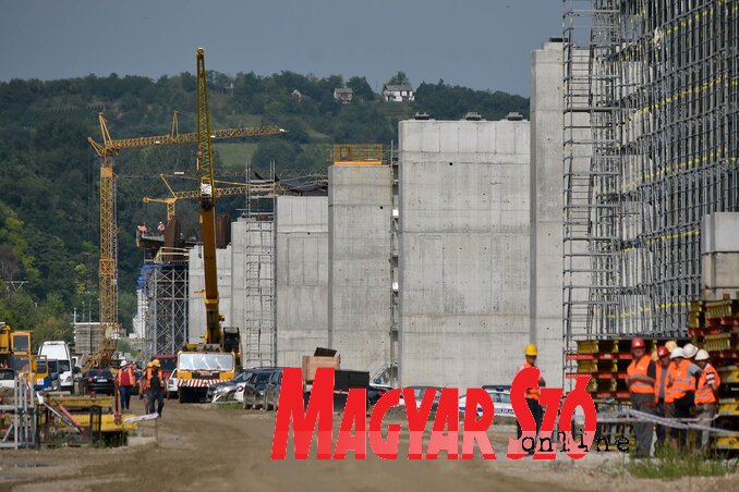 Miután elkészül, 200 kilométeres óránkénti sebességgel tudnak száguldani majd a szerelvények (Ótos András felvétele)