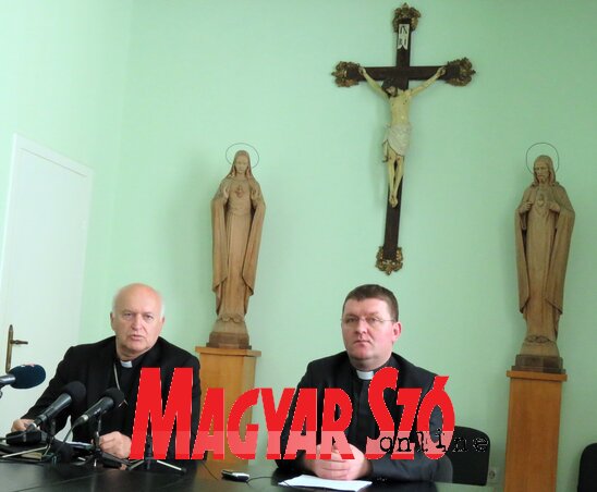 Német László és Mirko Štefković számolt be az ülésről (Fotó: Kecskés István) Német László és Mirko Štefković számolt be az ülésről (Fotó: Kecskés István)