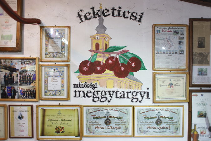 Horakiék dicsőségfala (Fotó: Lakatos János) Horakiék dicsőségfala (Fotó: Lakatos János)