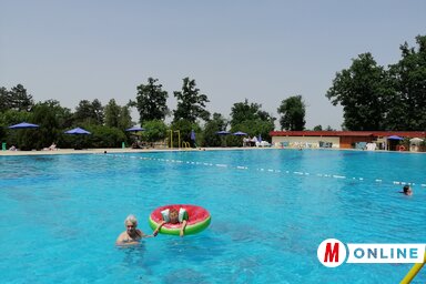 Aki kerüli a tömeget, az délelőtt menjen fürdeni