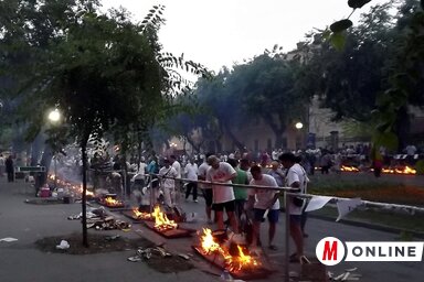 Szombaton főzőhelyekké alakítják át a parkolókat (Fekete J. József felvétele)