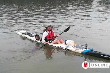 Bálint F. Gyula szerdán este érkezett meg az adai strandra