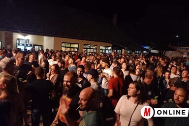 A rockzene még mindig tömegeket mozdít meg