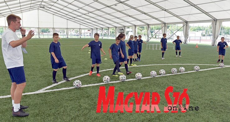 Az akadémián a gyerekek minőségi körülmények között tudnak sportolni (Ótos András felvétele) Az akadémián a gyerekek minőségi körülmények között tudnak sportolni (Ótos András felvétele)