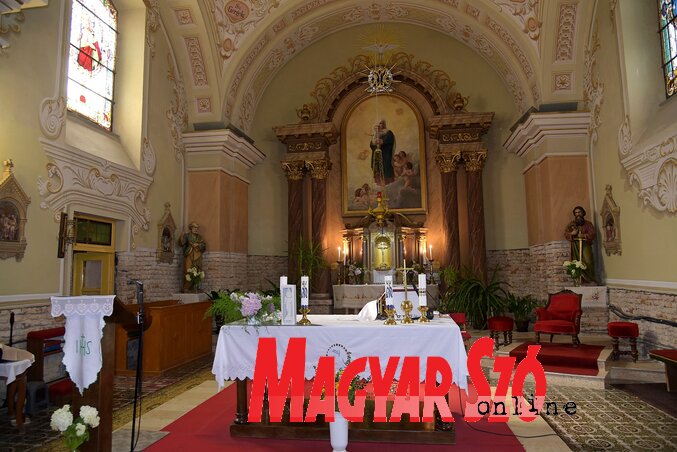 Őszig befejezik a martonosi katolikus templom renoválását