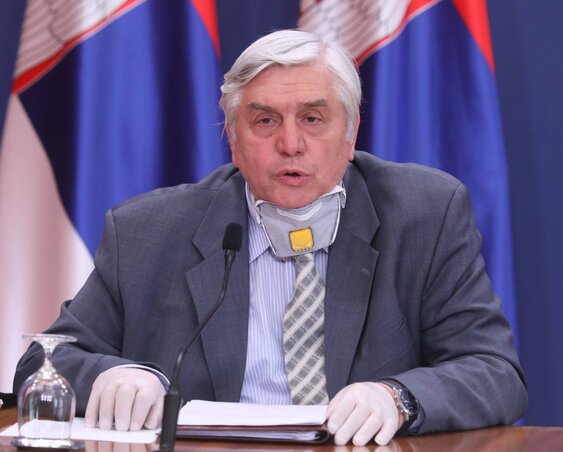 Branislav Tiodorović: Az összes intézkedés hatályon kívül helyezése akkor lenne indokolt, ha a tesztelés során 7–10 napon át egyetlen új fertőzöttet sem azonosítanának (Fotó: Beta) Branislav Tiodorović: Az összes intézkedés hatályon kívül helyezése akkor lenne indokolt, ha a tesztelés során 7–10 napon át egyetlen új fertőzöttet sem azonosítanának (Fotó: Beta)