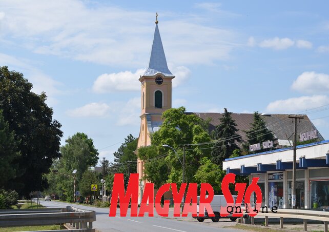 A járványhelyzet ellenére zajlik az élet Kishegyesen (Lakatos János felvétele)