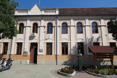 Hamarosan új bútorzatot vásárol a moholi iskola (Fotó: Csincsik Zsolt)