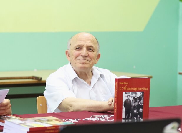 Dr. Virág Gábor A kistérségi krónikás című könyv bemutatóján  (Fotó: Lakatos János)