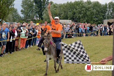 Ilonka nem rohant, mégis győzött szamaragolásban (Gergely József felvétele)