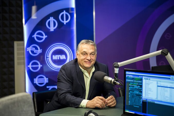 Orbán Viktor a Kossuth Rádió 180 perc című műsorában (MTI Fotó: Mohai Balázs)