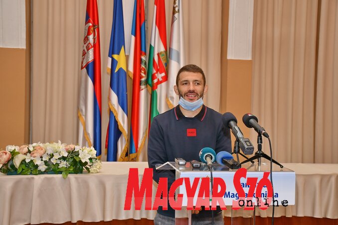 Davor Štefanek a magyarkanizsai sajtótájékoztatón (Puskás Károly felvétele) Davor Štefanek a magyarkanizsai sajtótájékoztatón (Puskás Károly felvétele)