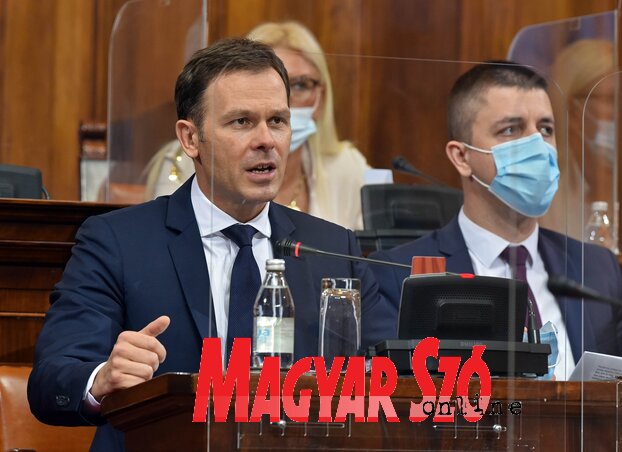 Siniša Mali: A nyugdíjak rendszeres folyósítása biztosított (Ótos András felvétele) Siniša Mali: A nyugdíjak rendszeres folyósítása biztosított (Ótos András felvétele)