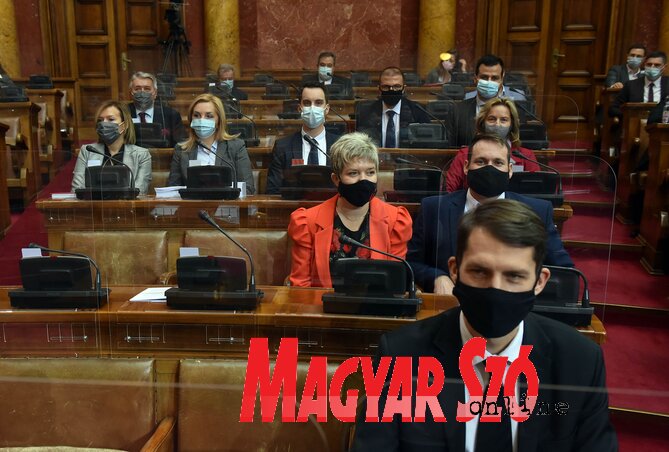 A VMSZ frakciójának egy csoportja (Ótos András felvétele) A VMSZ frakciójának egy csoportja (Ótos András felvétele)