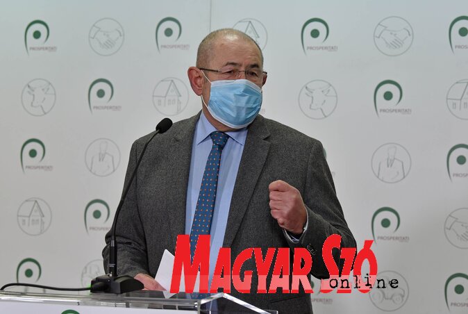 Pásztor István: Az elért eredmények feljogosítanak bennünket arra, hogy az elkövetkezőkben is hasonló ambíciókat fogalmazzunk meg (Ótos András felvétele) Pásztor István: Az elért eredmények feljogosítanak bennünket arra, hogy az elkövetkezőkben is hasonló ambíciókat fogalmazzunk meg (Ótos András felvétele)