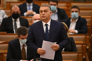 Orbán Viktor a parlamentben (Fotó: MTI)