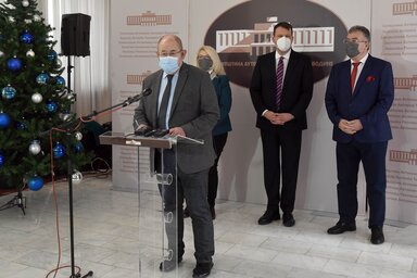 Pásztor István, dr. Aleksandra Tomić, Igor Mirović és dr. Duško Pejović (Ótos András felvétele)