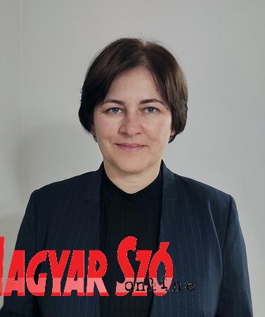 Pelt Ilona, a VMSZ Nyugat-Bácskai Körzeti Szervezetének elnöke, tartományi segédtitkár (Lennert Móger Tímea felvétele) Pelt Ilona, a VMSZ Nyugat-Bácskai Körzeti Szervezetének elnöke, tartományi segédtitkár (Lennert Móger Tímea felvétele)