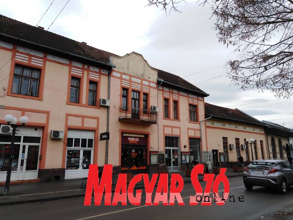 A topolyai Művelődési Ház épülete A topolyai Művelődési Ház épülete