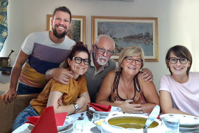 A család: Árpád, Imre, Andrea, Erzsébet és Tünde menye