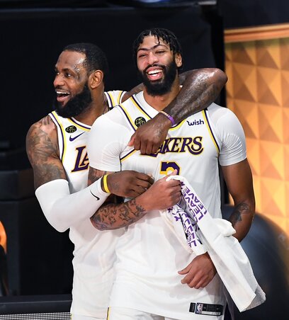 Anthony Davis sérülése után LeBron James tehetetlen volt (Fotó: Beta/AP) Anthony Davis sérülése után LeBron James tehetetlen volt (Fotó: Beta/AP)