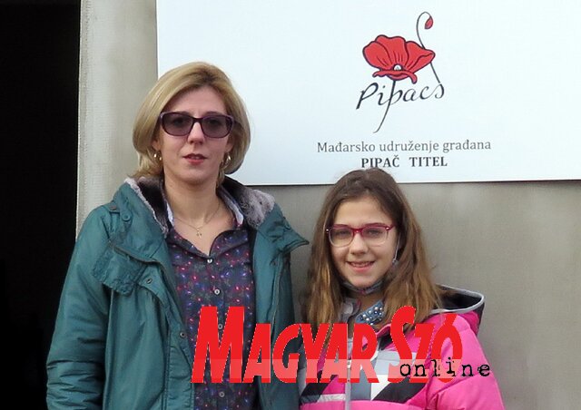 Sándor Tamara és Anita (Kecskés István felvétele) Sándor Tamara és Anita (Kecskés István felvétele)