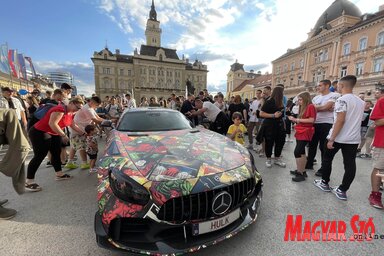 A One Life Rally sportautó kiállítása Újvidéken (Ótos András felvétele)