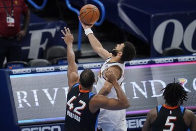 Oklahomában a 26 pontos Jamal Murray (labdával) volt a Denver legeredményesebb játékosa (Fotó: Beta/AP)