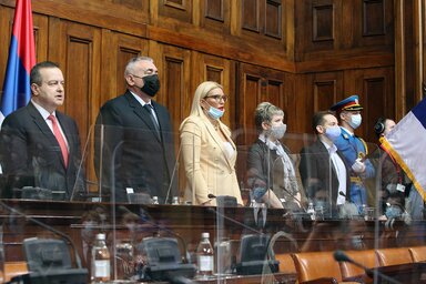 A tavaszi ülésszak első ülése a himnusz felcsendülésével kezdődött (Fotó: Beta)