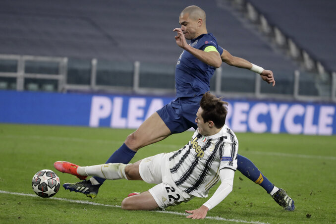 Pepe kiválóan semlegesítette a Juventus támadásait (Fotó: Beta/AP) Pepe kiválóan semlegesítette a Juventus támadásait (Fotó: Beta/AP)