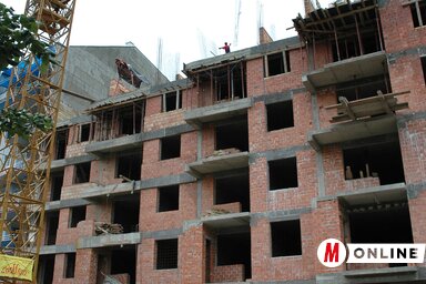 Az albérleti díjak csökkentek, az ingatlanok ára azonban tovább emelkedett – lakásépítés lépten-nyomon