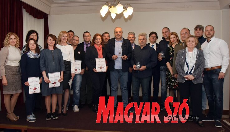 A kitüntetésben részesített véradók (Fotó: Ótos András)