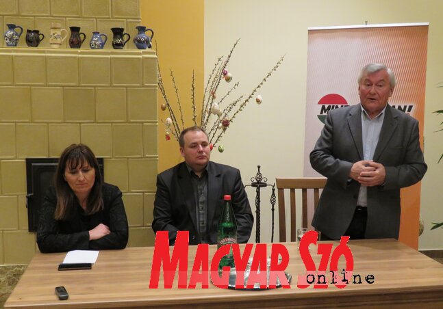 Magosi Zsuzsanna, Tomik Nimród és Dudás Károly (Fotó: Patyi Szilárd) Magosi Zsuzsanna, Tomik Nimród és Dudás Károly (Fotó: Patyi Szilárd)