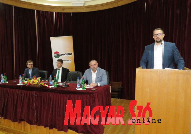 Juhász Bálint és Pásztor Bálint a Fidesz–KDNP-lista mellett kampányolt(Csincsik Zsolt felvétele)