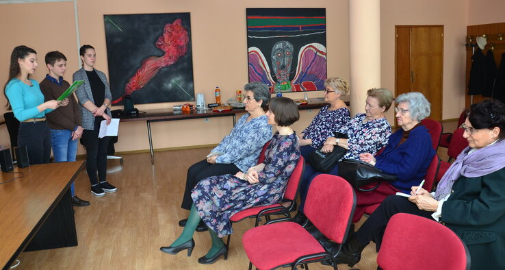 Virág Kinga (balról), Csíkos Dániel és Petro Éva előadása (Dávid Csilla felvétele)