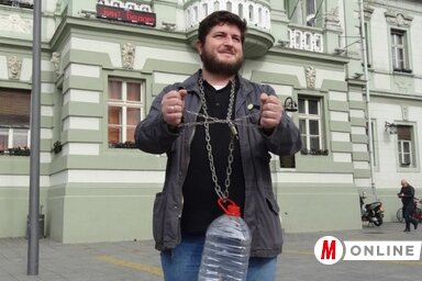 Aleksandar Jankov a főtéren (Fotó: Kecskés István)