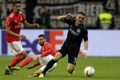 Ezúttal Kostić (jobbról) volt az egyik döntő faktor (Fotó: Beta/AP)