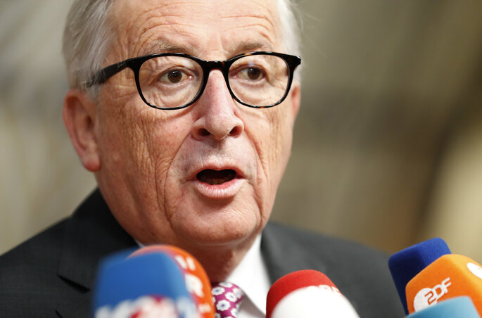 Jean-Claude Juncker: Ezen a rendkívül szomorú napon nincs semmi ok az ünneplésre (Fotó:AP/Beta) Jean-Claude Juncker: Ezen a rendkívül szomorú napon nincs semmi ok az ünneplésre (Fotó:AP/Beta)