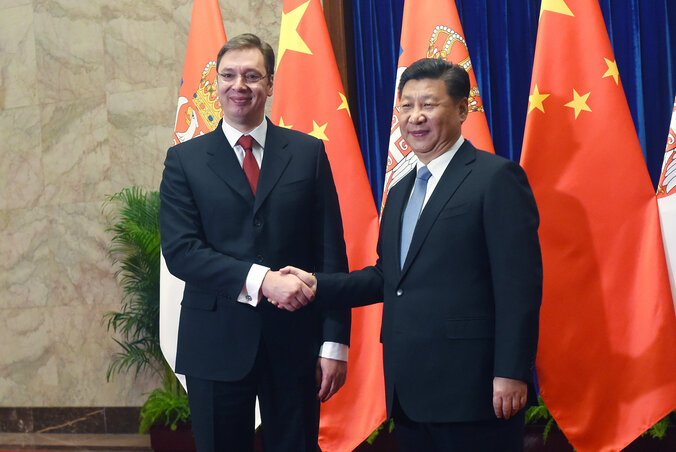 Aleksandar Vučić  Hszi Csin-ping kínai államfővel (Beta/AP)