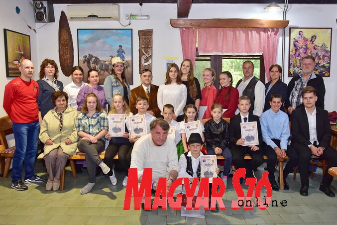A verseny résztvevői(Karácsonyi Sándor felvétele)