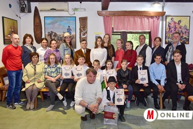 A verseny résztvevői(Karácsonyi Sándor felvétele)