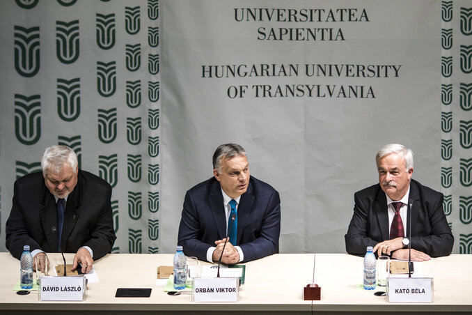 Orbán Viktor előadást tart a kolozsvári magyar egyetemen (Fotó: MTI) Orbán Viktor előadást tart a kolozsvári magyar egyetemen (Fotó: MTI)