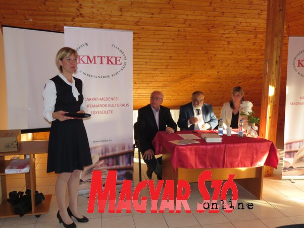 A konferencia megnyitója (Csincsik Zsolt felvétele) A konferencia megnyitója (Csincsik Zsolt felvétele)