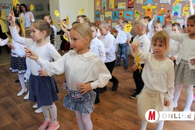 Az óvodás gyermekek műsora a zentai Kölyökkuckóban (Szabó Nóra felvétele)