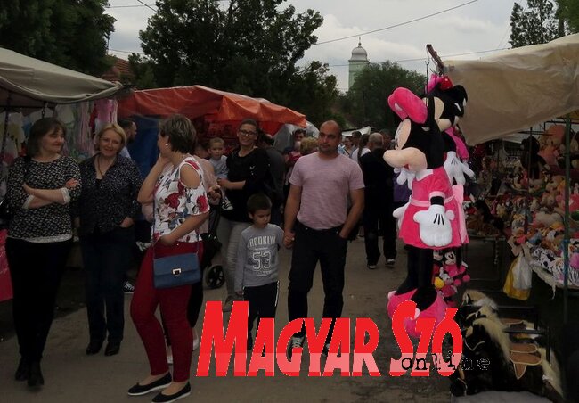 Az ünnep kirakodóvásárral zárult (Kecskés István felvétele)
