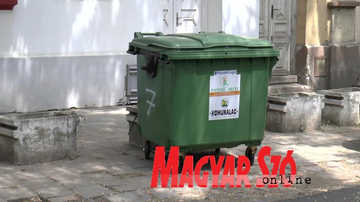 Négy hónap alatt két ilyen konténer ment tönkre Óbecsén