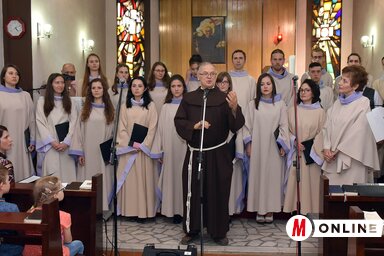 A Kapisztrán Ferences Ifjúsági Kórus újvidéki gálakoncertjén(Ótos András felvétele)